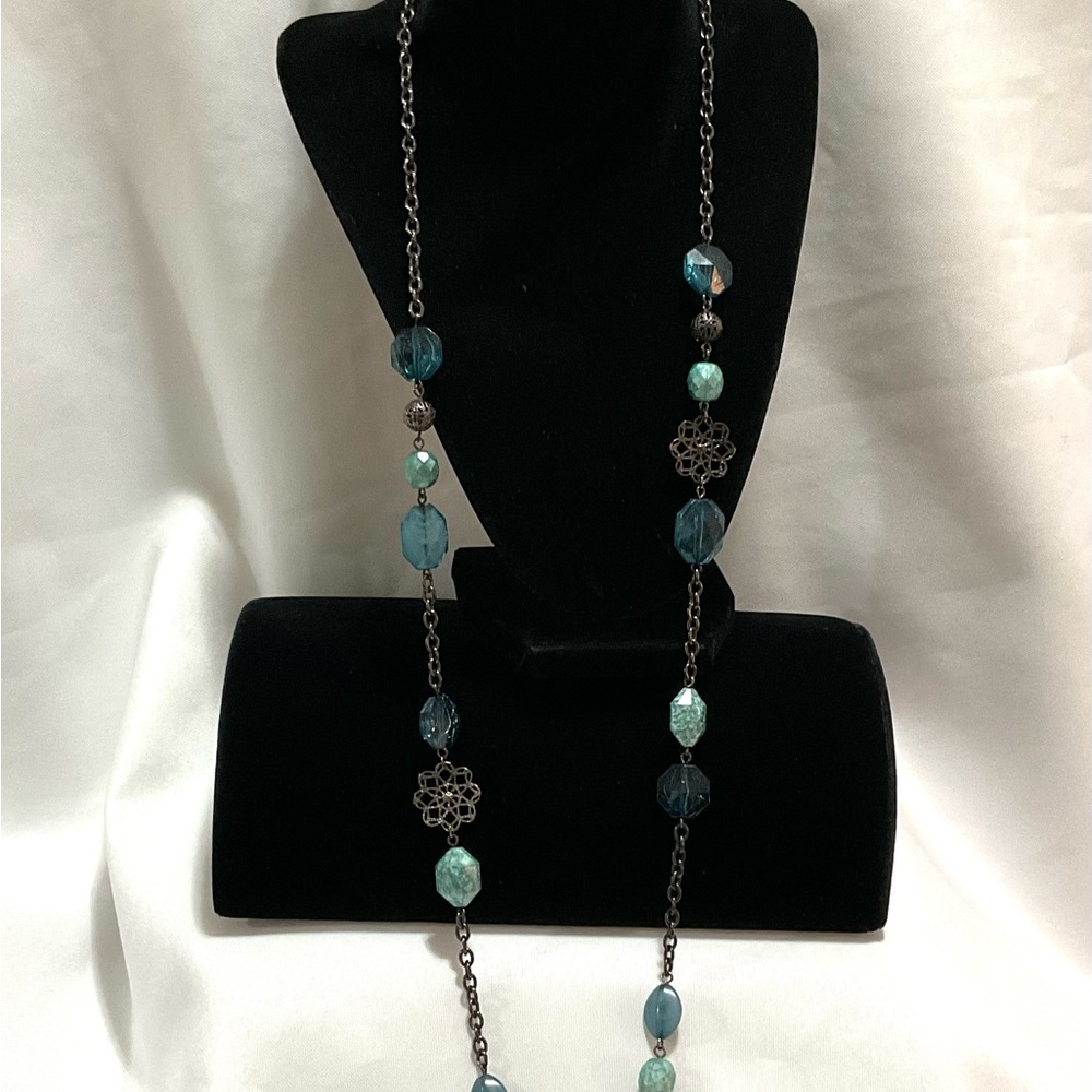 Blue Beaded Necklace on Black Chain - Picture 4 of 6